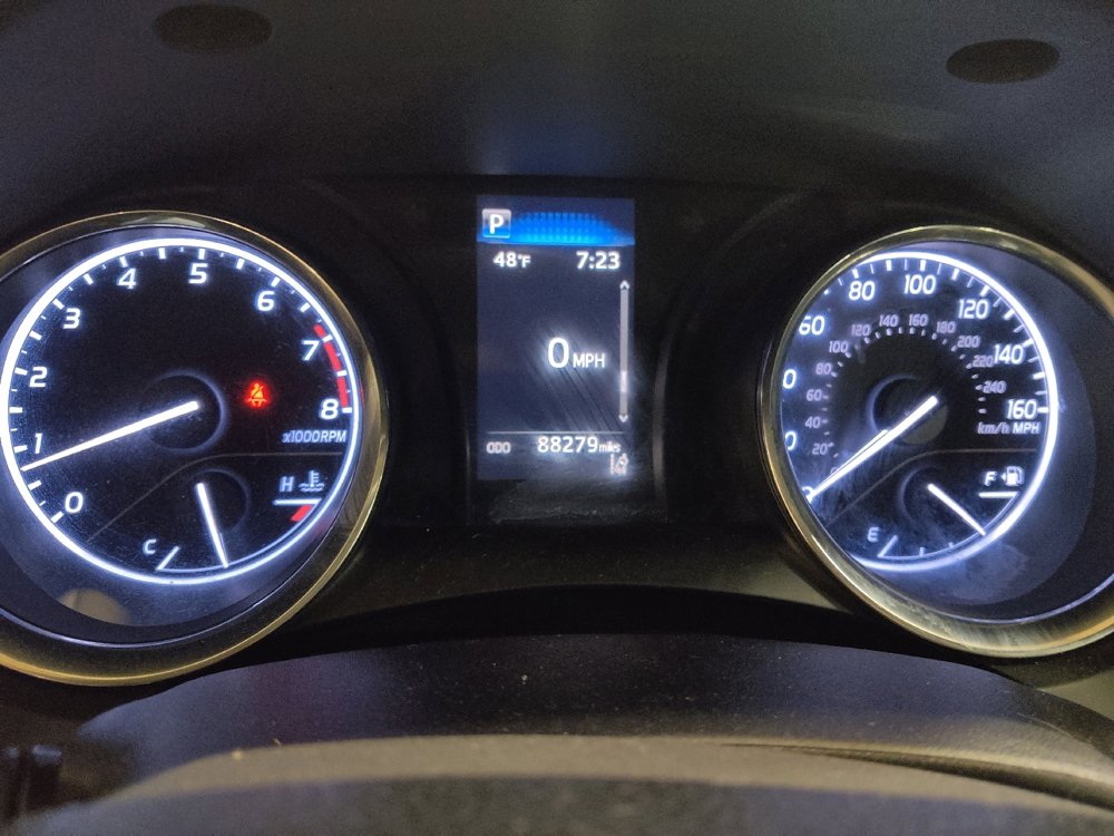 Used 2020 Toyota Camry LE image 23