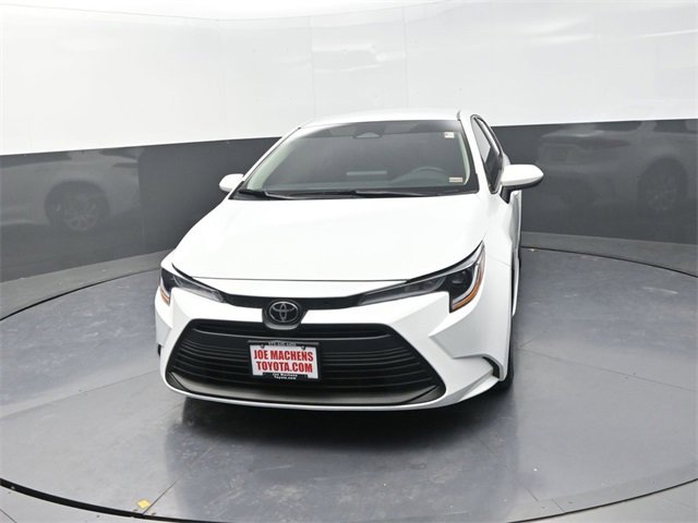 Used 2023 Toyota Corolla LE image 3