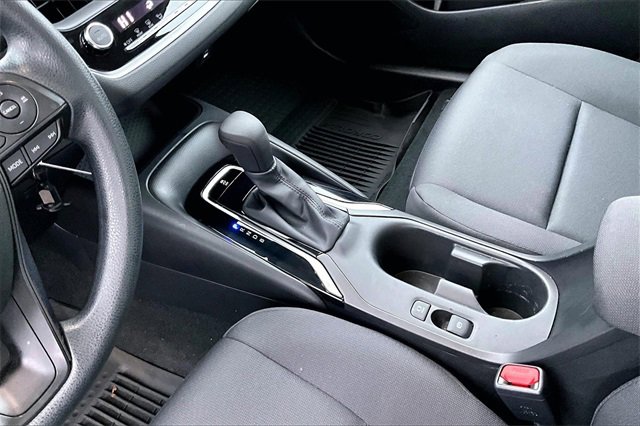 Used 2024 Toyota Corolla LE image 15