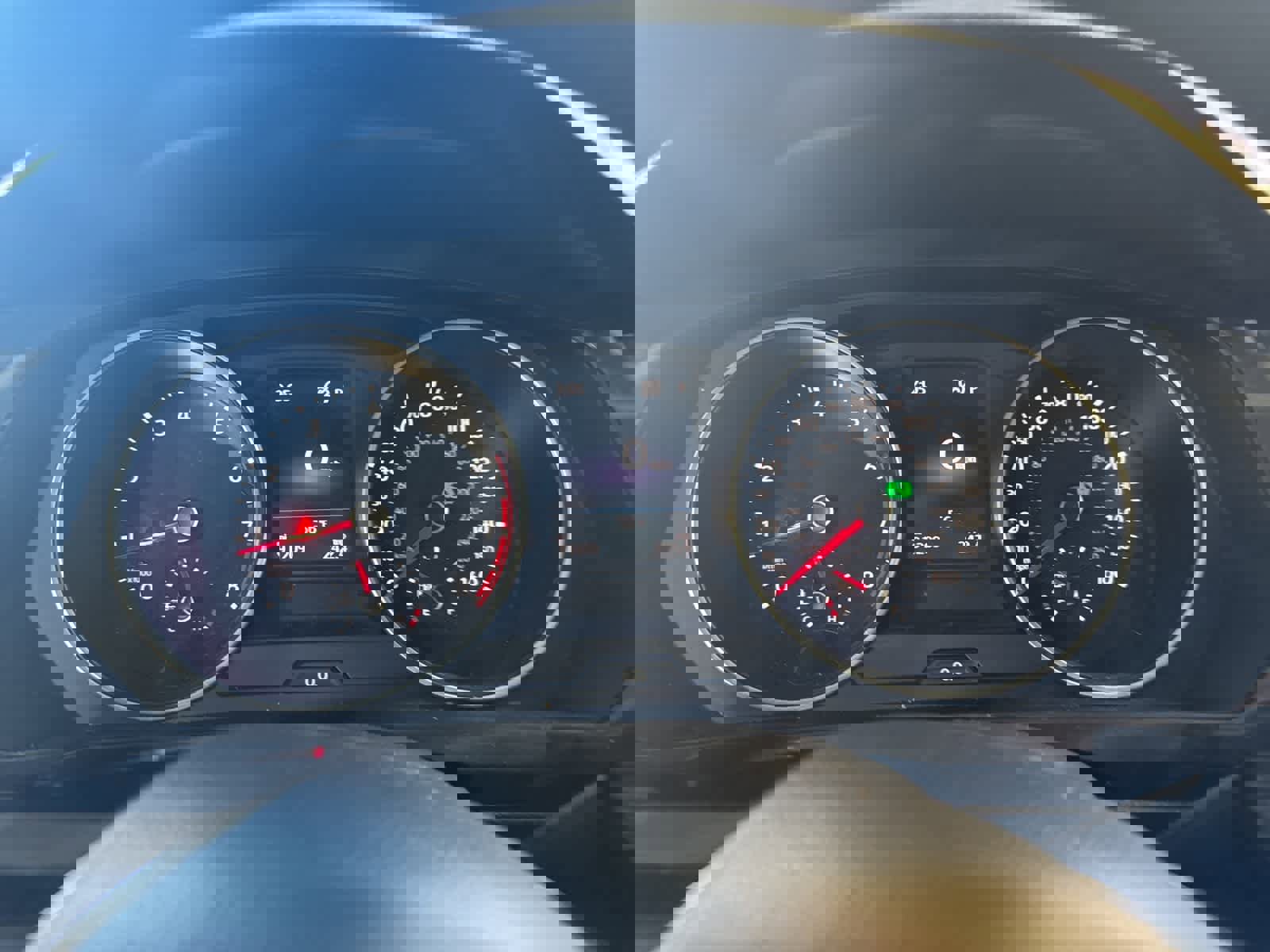 Used 2018 Volkswagen Tiguan S image 22