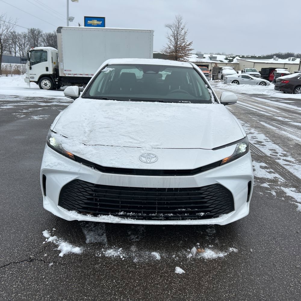 Used 2025 Toyota Camry LE image 16