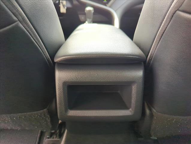 Used 2019 Toyota Camry SE image 17