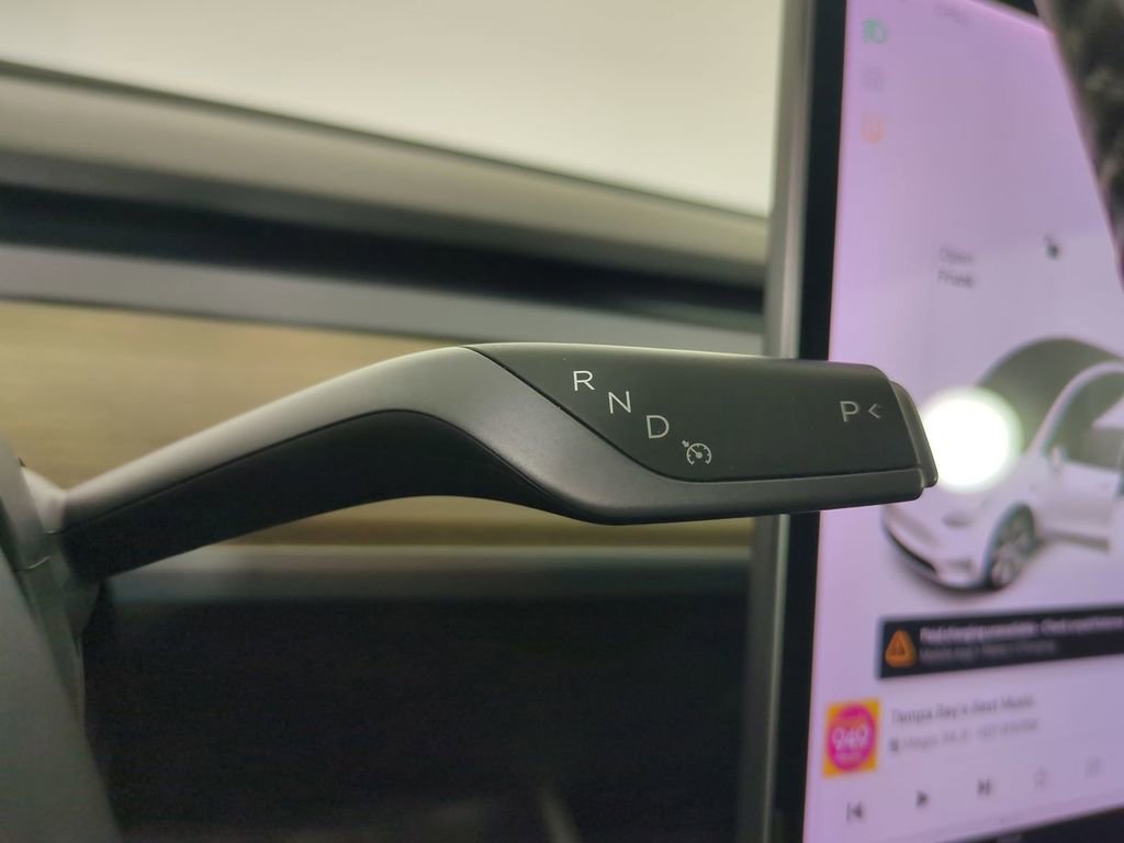 Used 2021 Tesla Model Y Long Range image 20