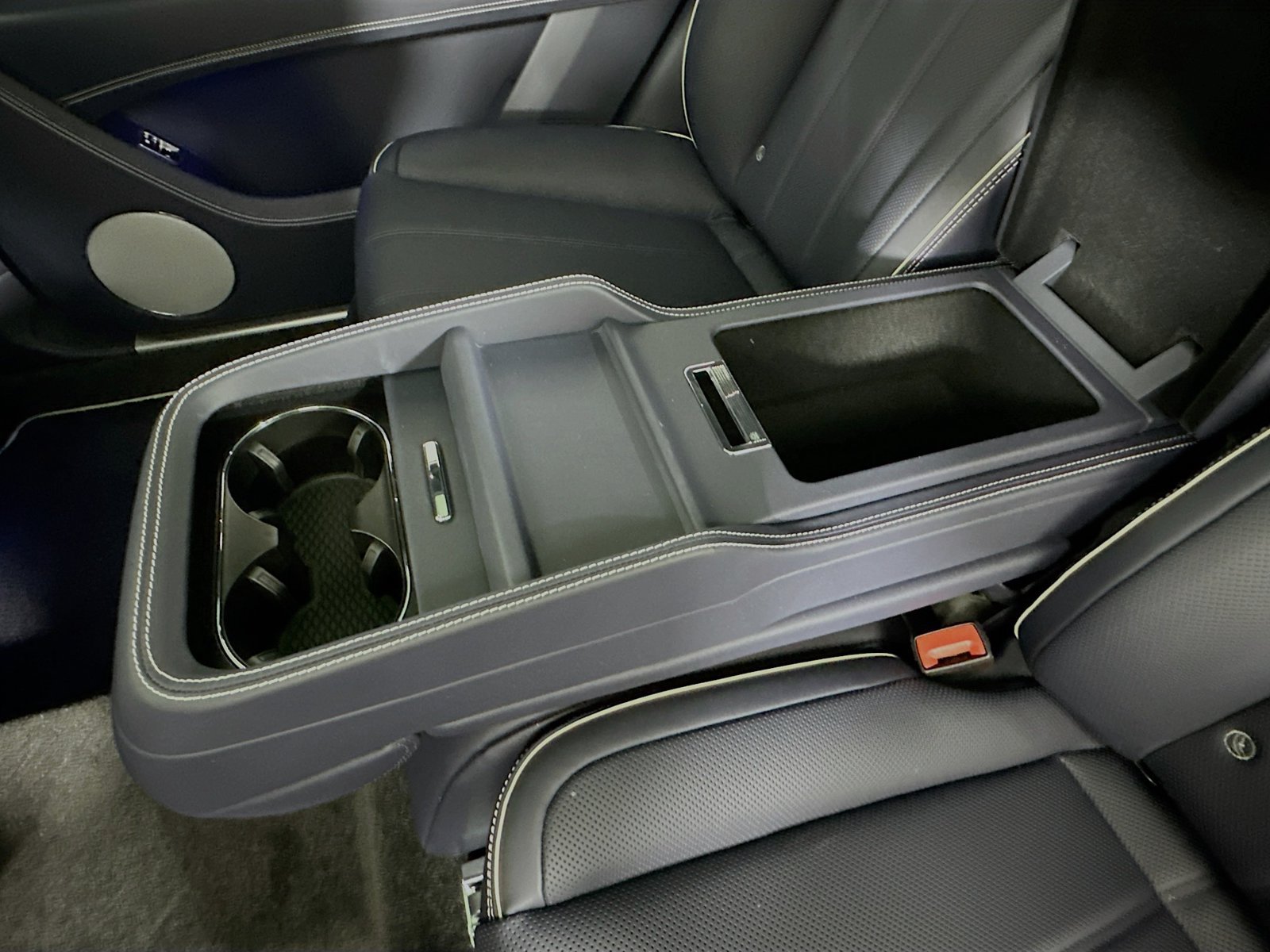 New 2026 Bentley Bentayga Extended Wheelbase AWD/4WD image 68