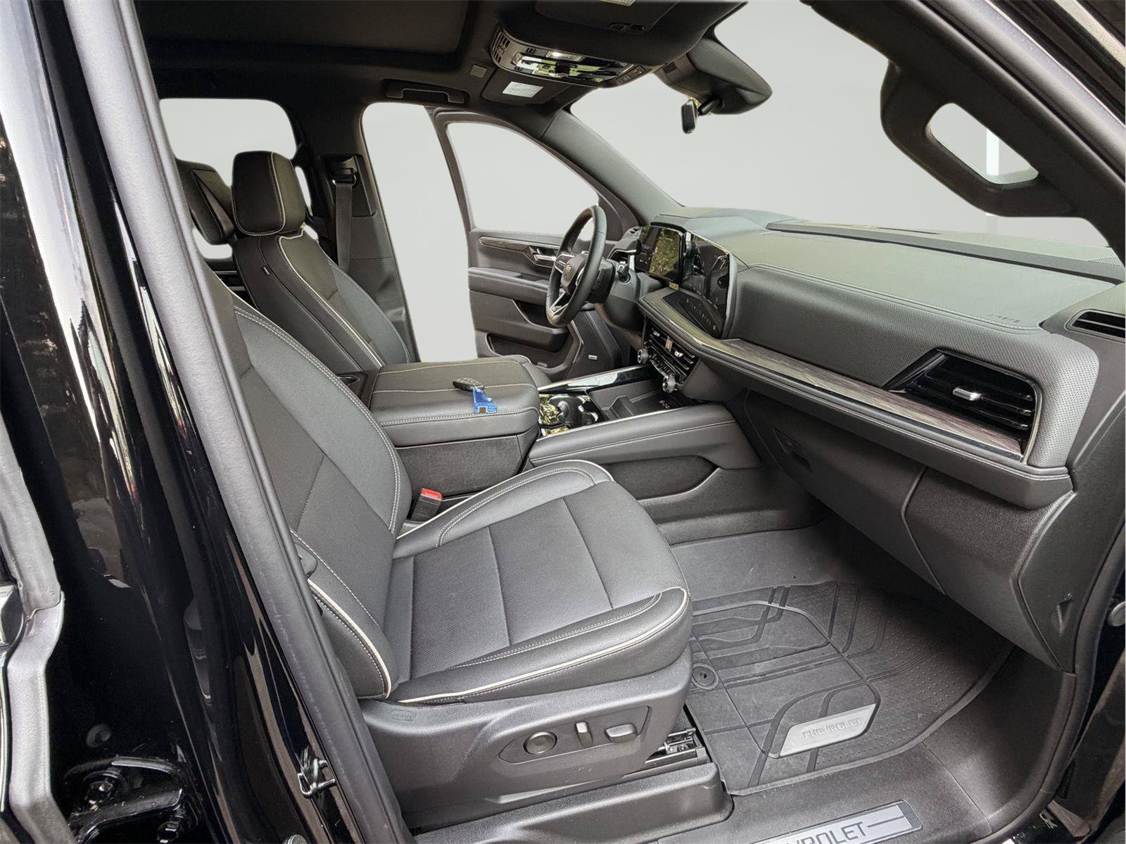 New 2026 Chevrolet Suburban Premier AWD/4WD image 26