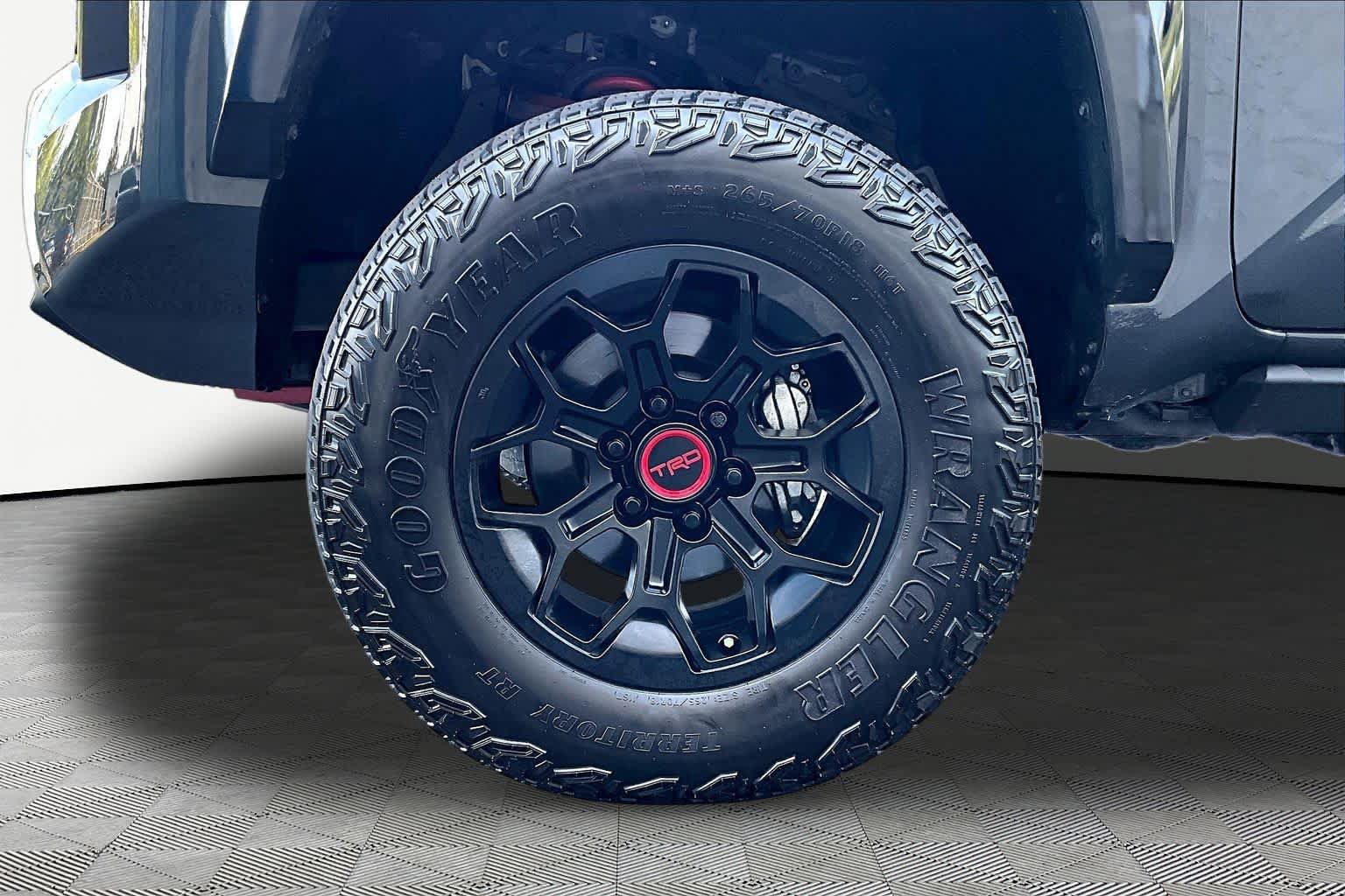 Certified 2025 Toyota Tacoma TRD Pro AWD/4WD image 11