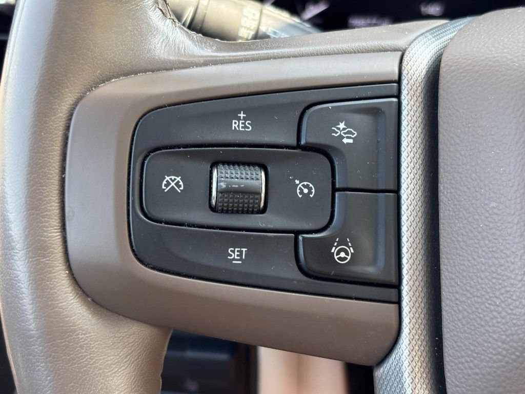 Used 2024 GMC Yukon XL Denali w/ Denali Reserve Package AWD/4WD image 19