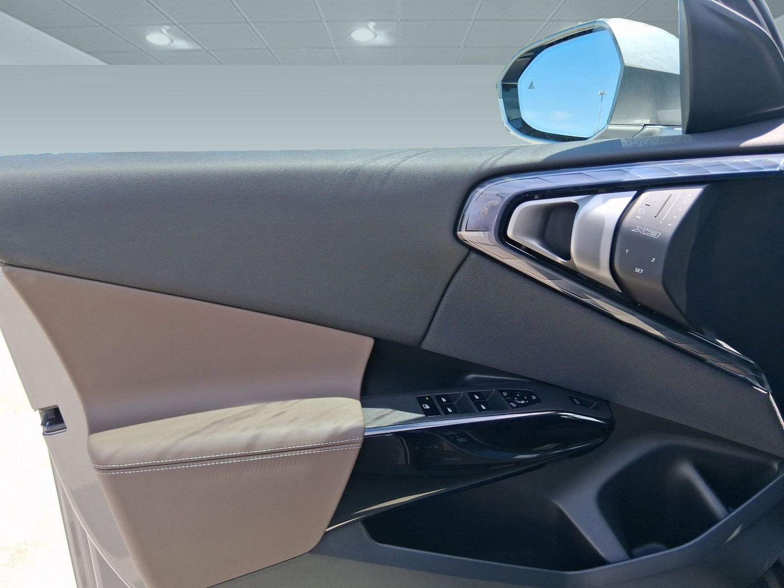 Used 2026 BMW X3 xDrive30 w/ Convenience Package image 12