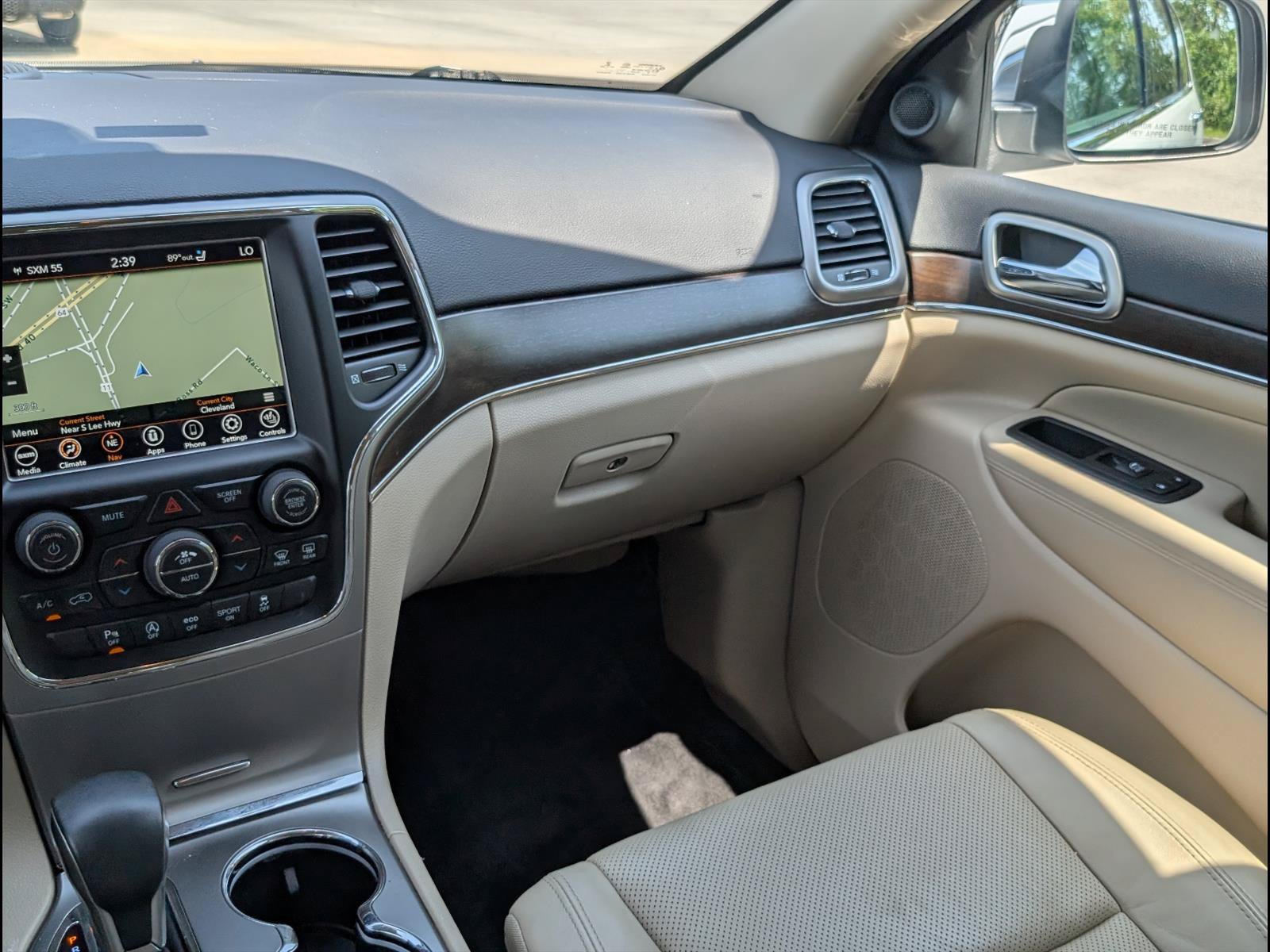 Used 2018 Jeep Grand Cherokee Limited w/ Luxury Group II RWD image 9