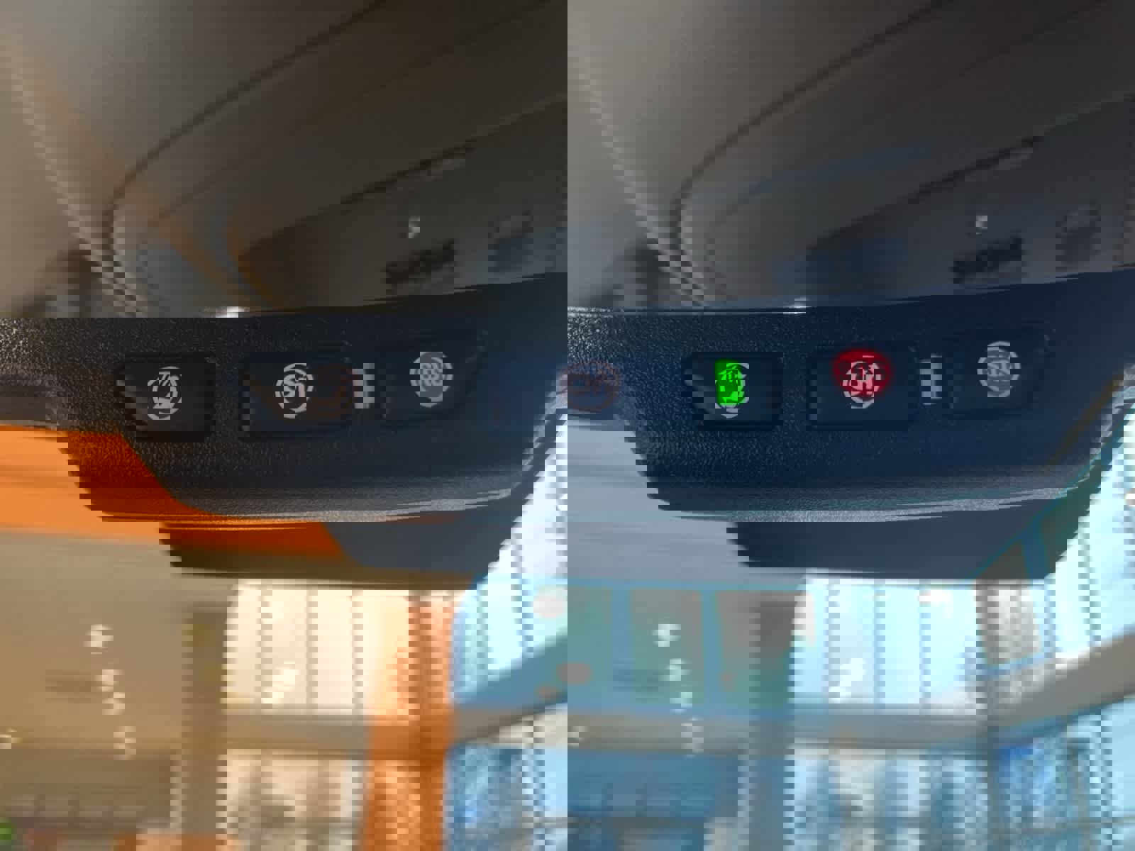 Used 2018 Chevrolet Silverado 2500 High Country image 23