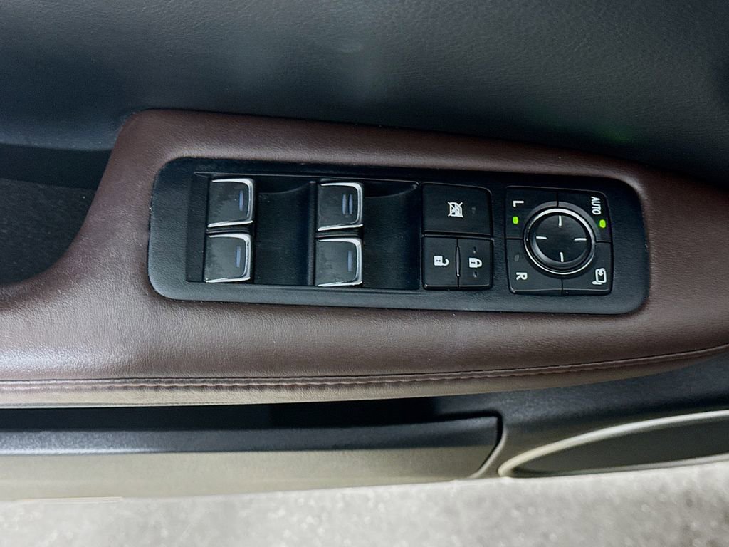 Used 2017 Lexus RX 350 AWD w/ Premium Package image 18