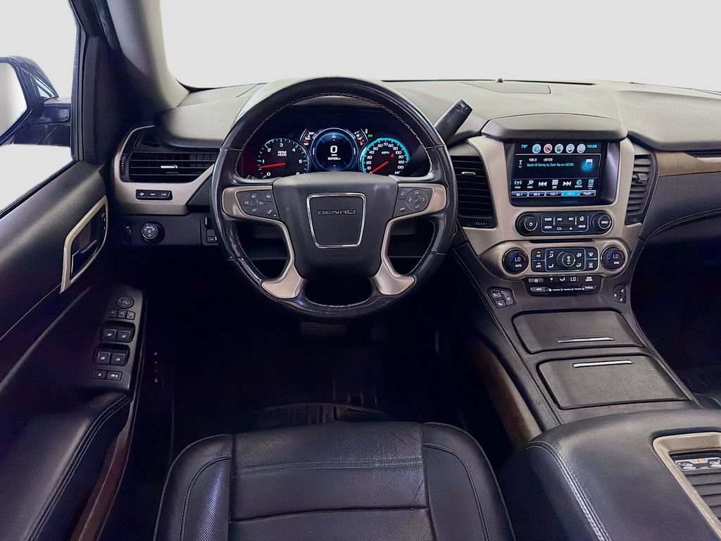 Used 2018 GMC Yukon XL Denali w/ Open Road Package RWD image 26