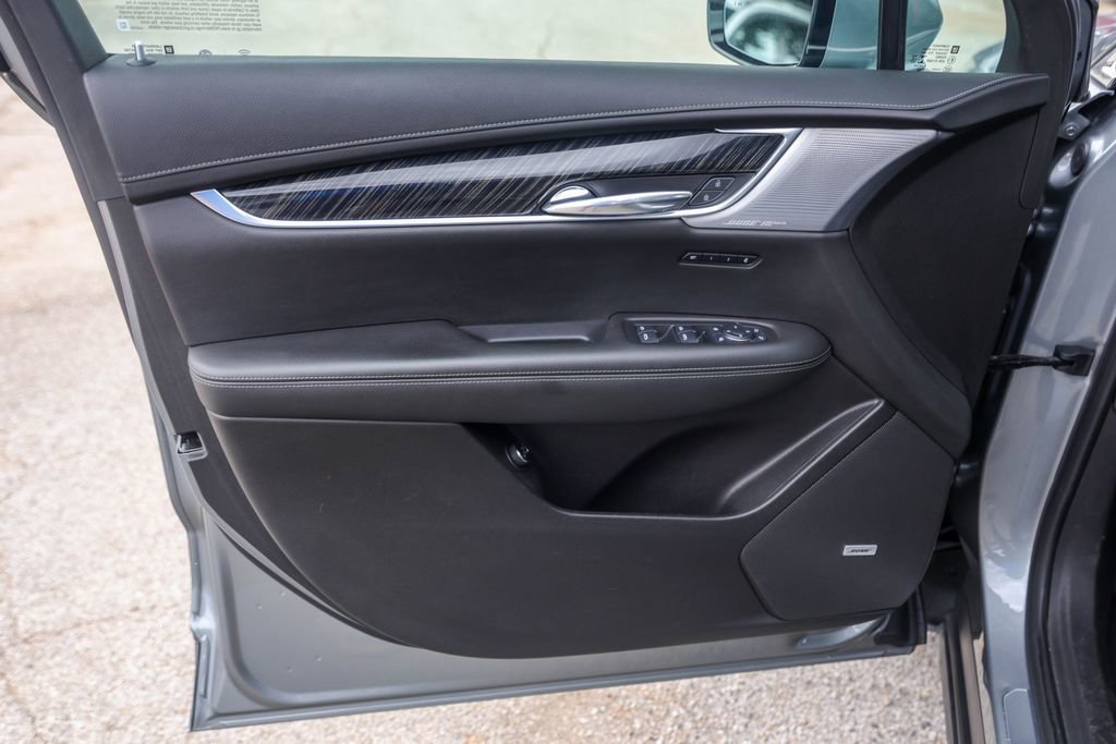 Used 2023 Cadillac XT6 Premium Luxury FWD image 25