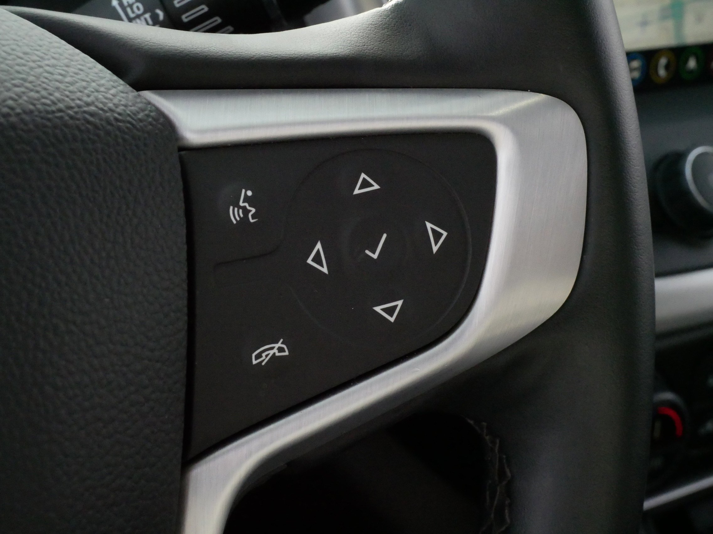 Used 2023 GMC Acadia SLT w/ Preferred Package image 25