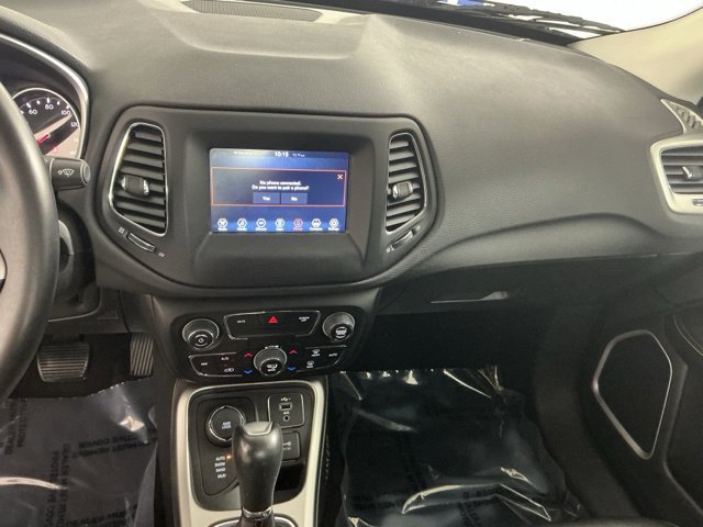 Used 2019 Jeep Compass Latitude AWD/4WD image 31