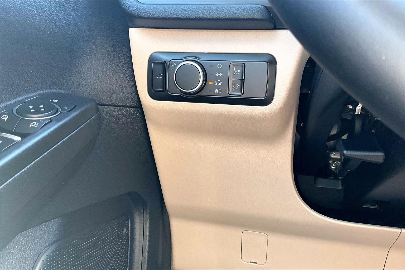 Used 2022 Ford Escape SE w/ Convenience Package AWD/4WD image 37