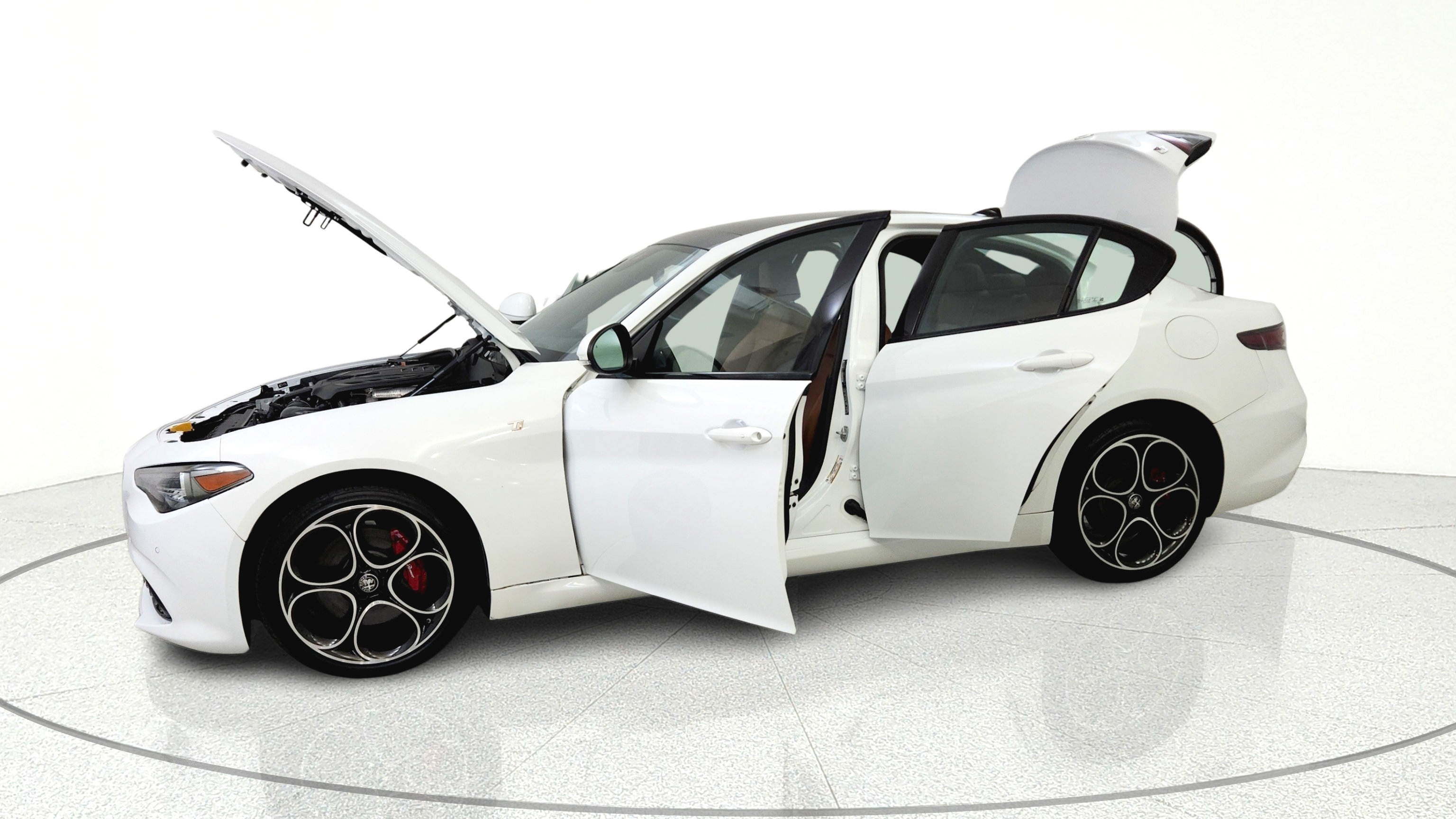 Used 2023 Alfa Romeo Giulia Ti w/ Active Assist Plus Package AWD/4WD image 11