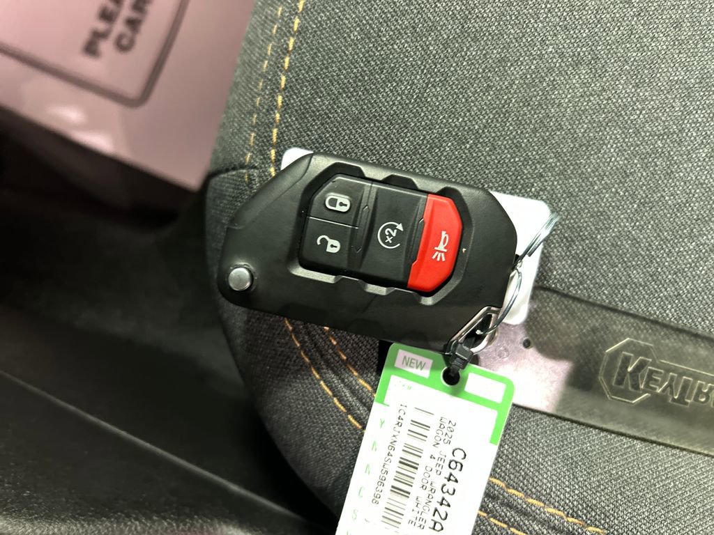 Used 2025 Jeep Wrangler Willys 4xe image 22