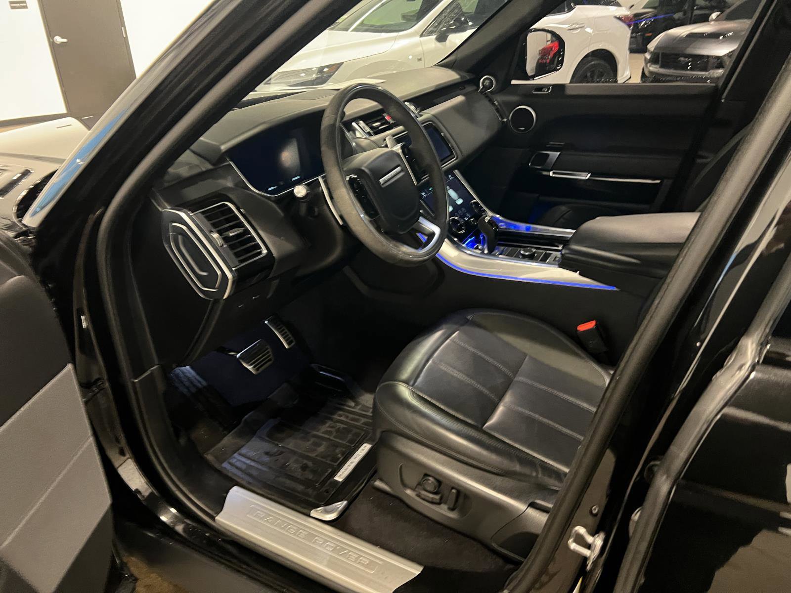 Used 2022 Land Rover Range Rover Sport HST AWD/4WD image 9