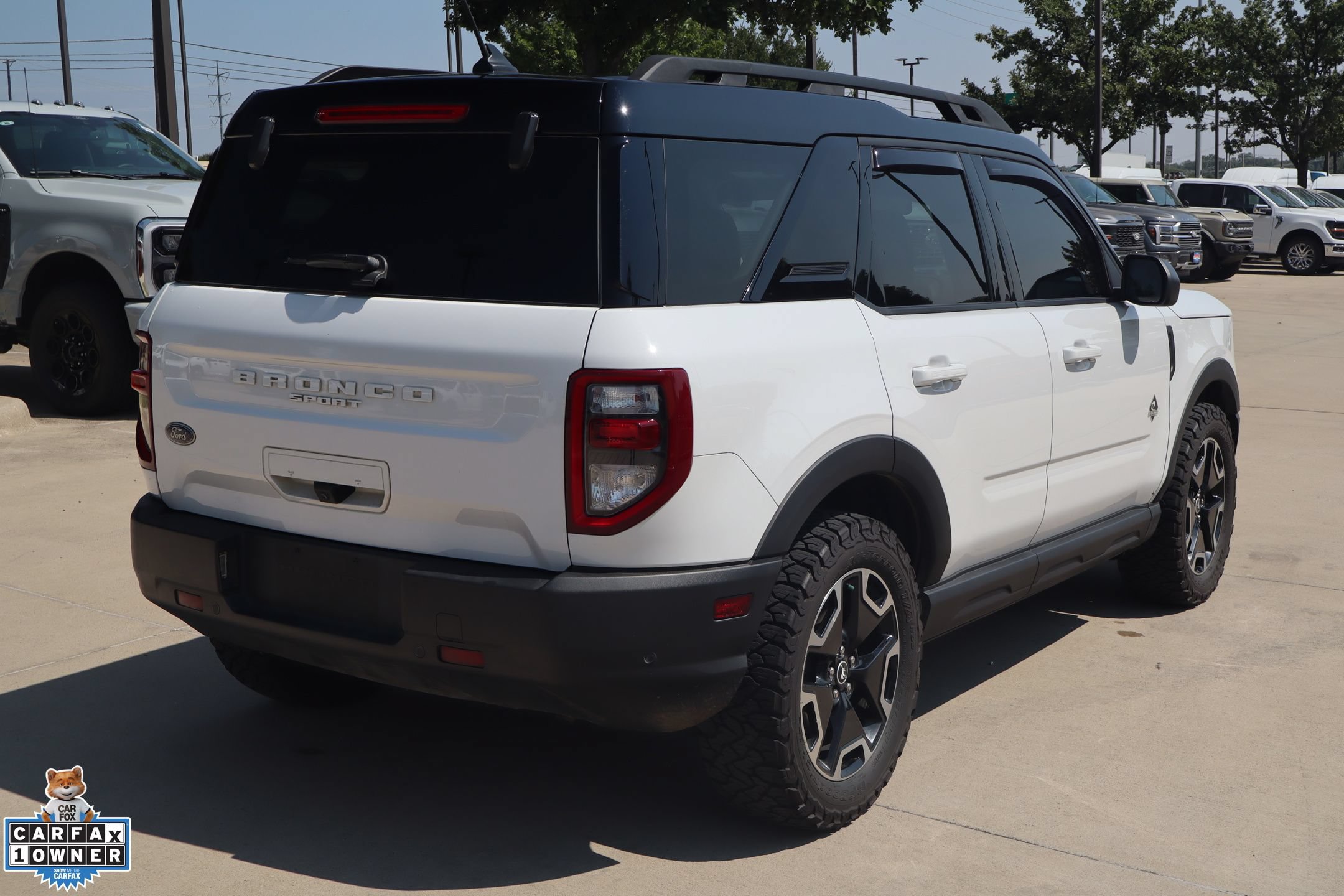 Used 2023 Ford Bronco Sport Outer Banks w/ Tech Package AWD/4WD image 3