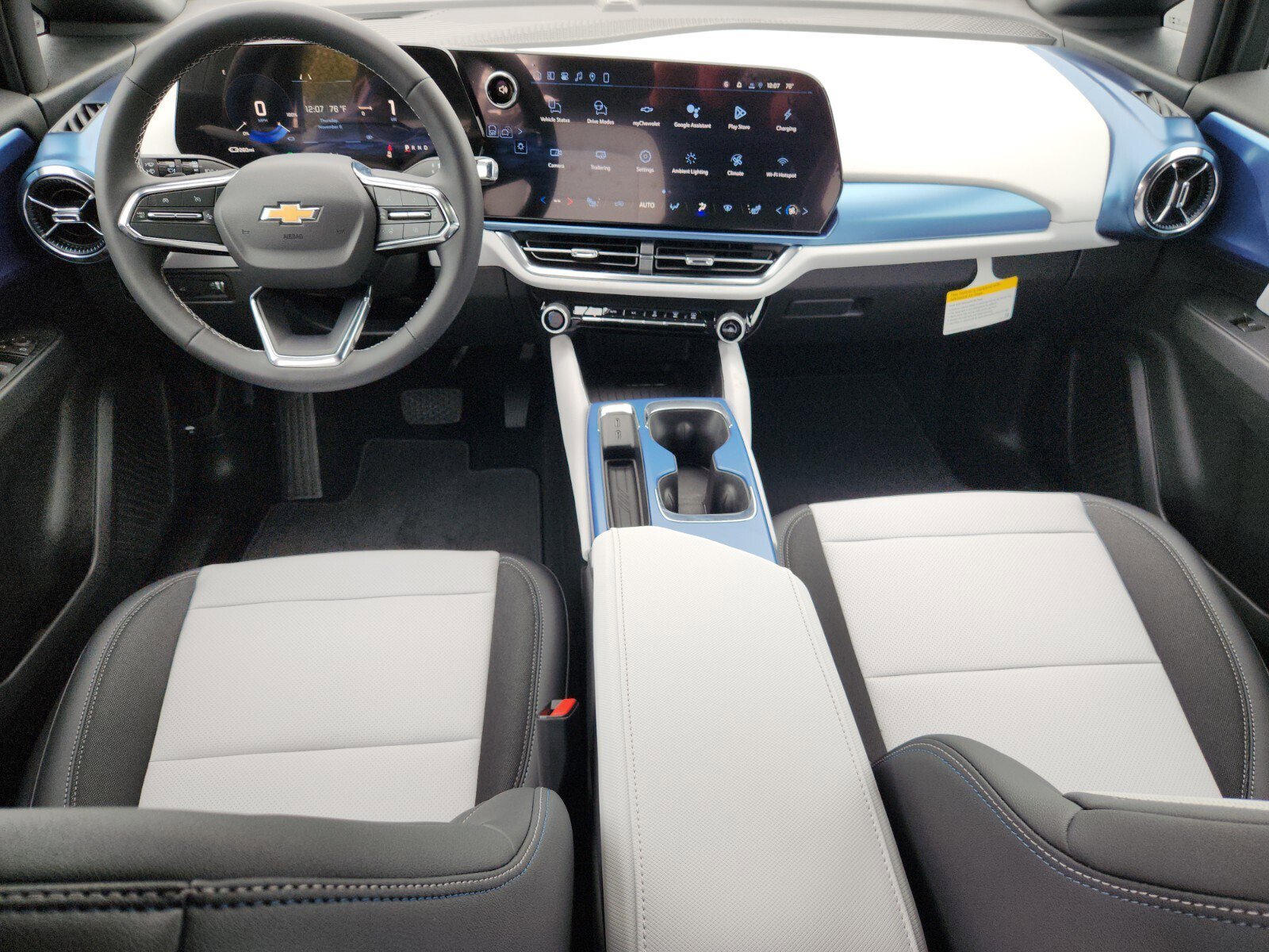 New 2026 Chevrolet Equinox EV LT AWD/4WD image 8