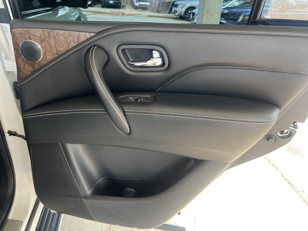 Used 2022 INFINITI QX80 Premium Select w/ Cargo Package image 17