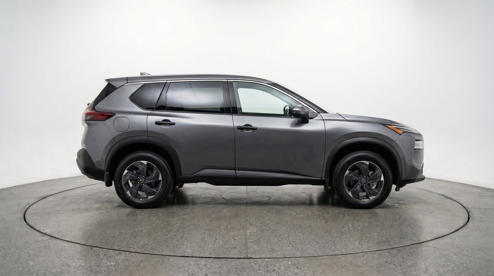Used 2025 Nissan Rogue SV FWD image 11
