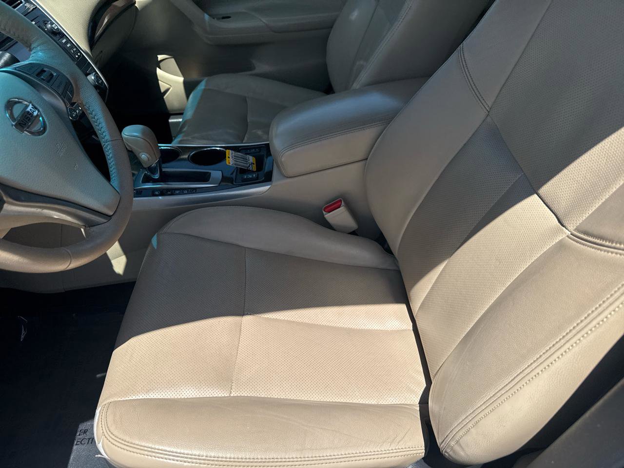 Used 2015 Nissan Altima 2.5 SL w/ Technology Package FWD image 10