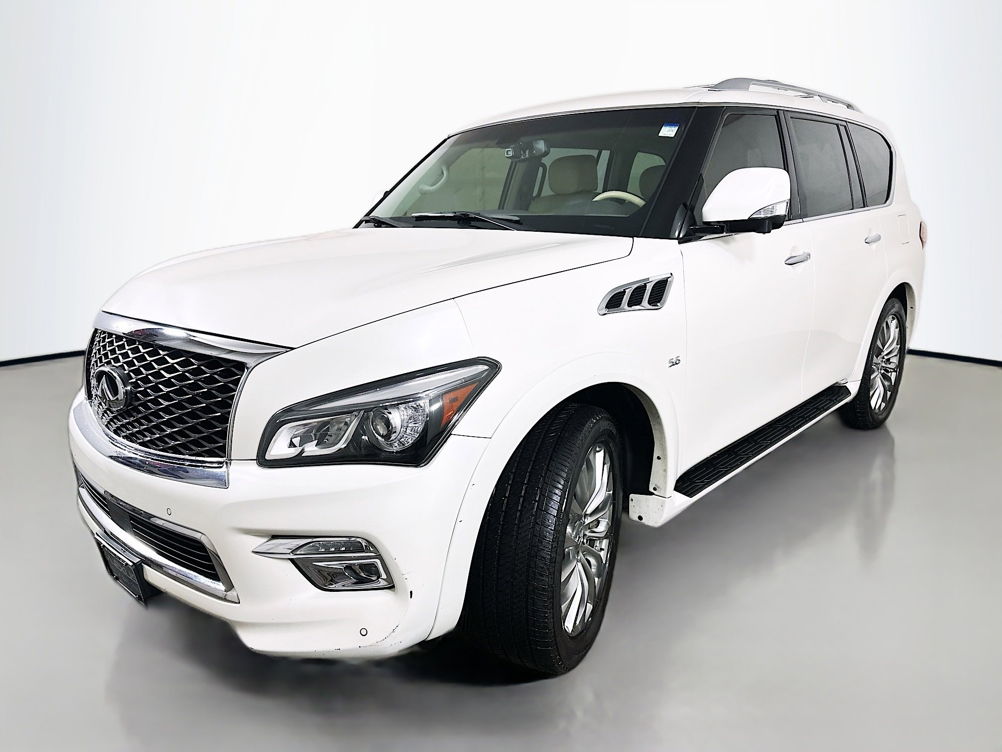 Used 2015 INFINITI QX80 Luxe w/ 22" Wheel Package image 3