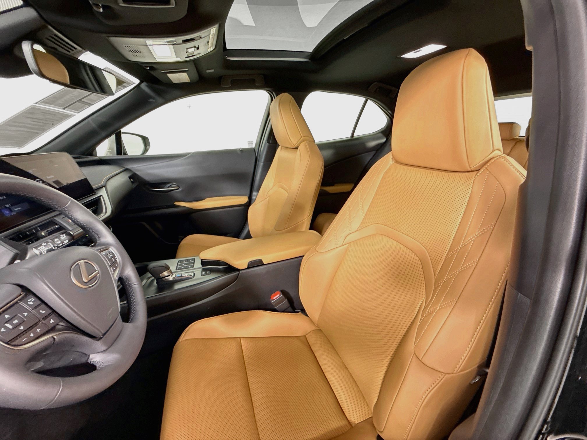Certified 2026 Lexus UX 300h AWD w/ Accessory Package (2T) image 11