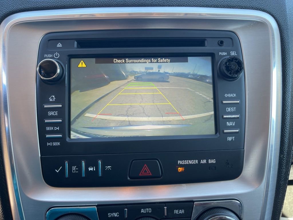 Used 2015 GMC Acadia SLT image 28