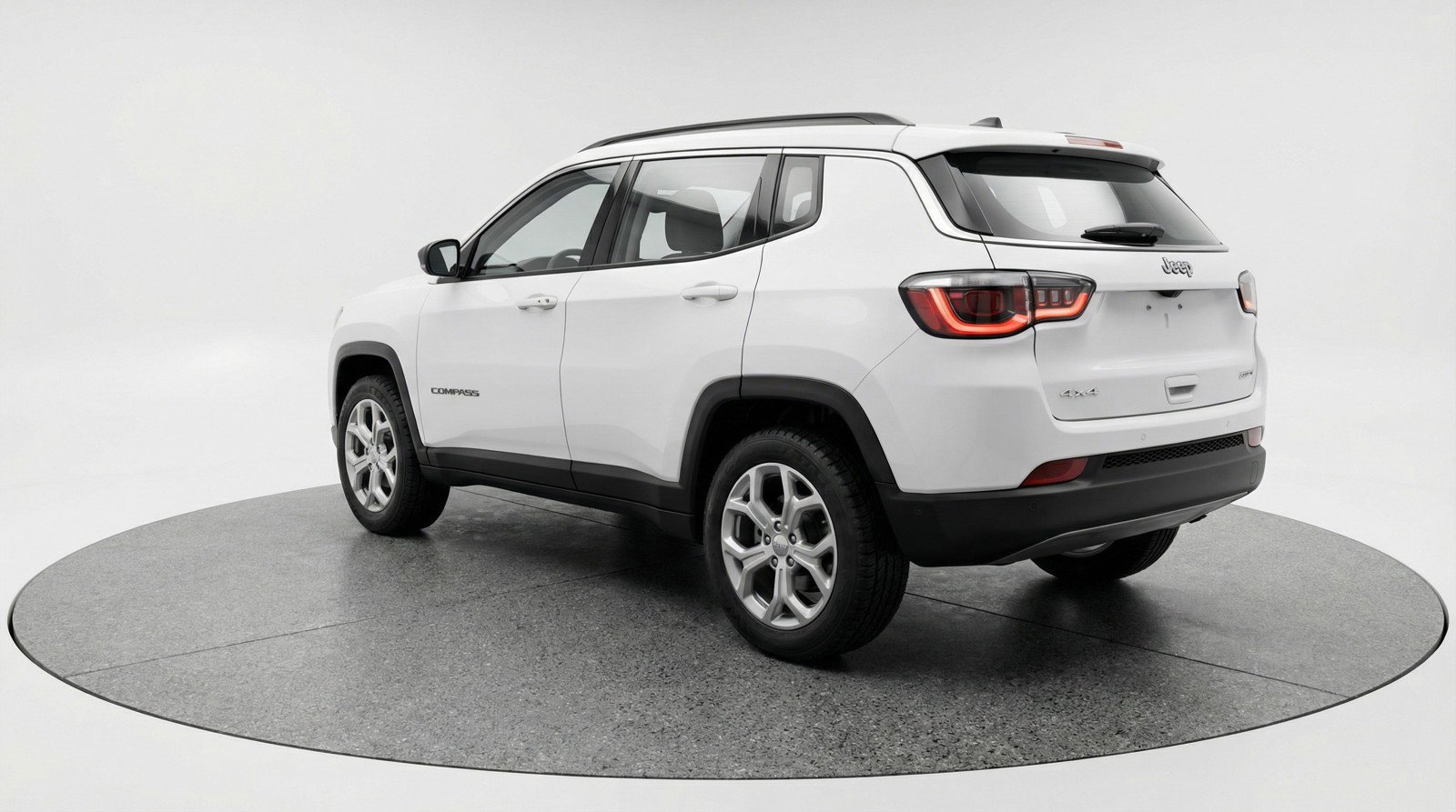 Used 2025 Jeep Compass Latitude image 6