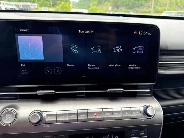 Used 2025 Hyundai Kona SEL AWD/4WD image 36