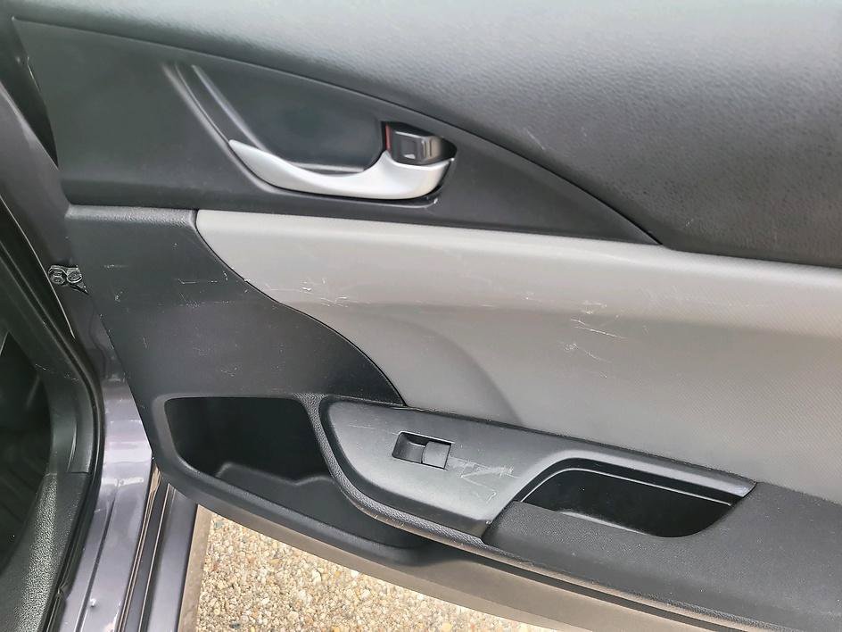 Used 2017 Honda Civic EX image 38