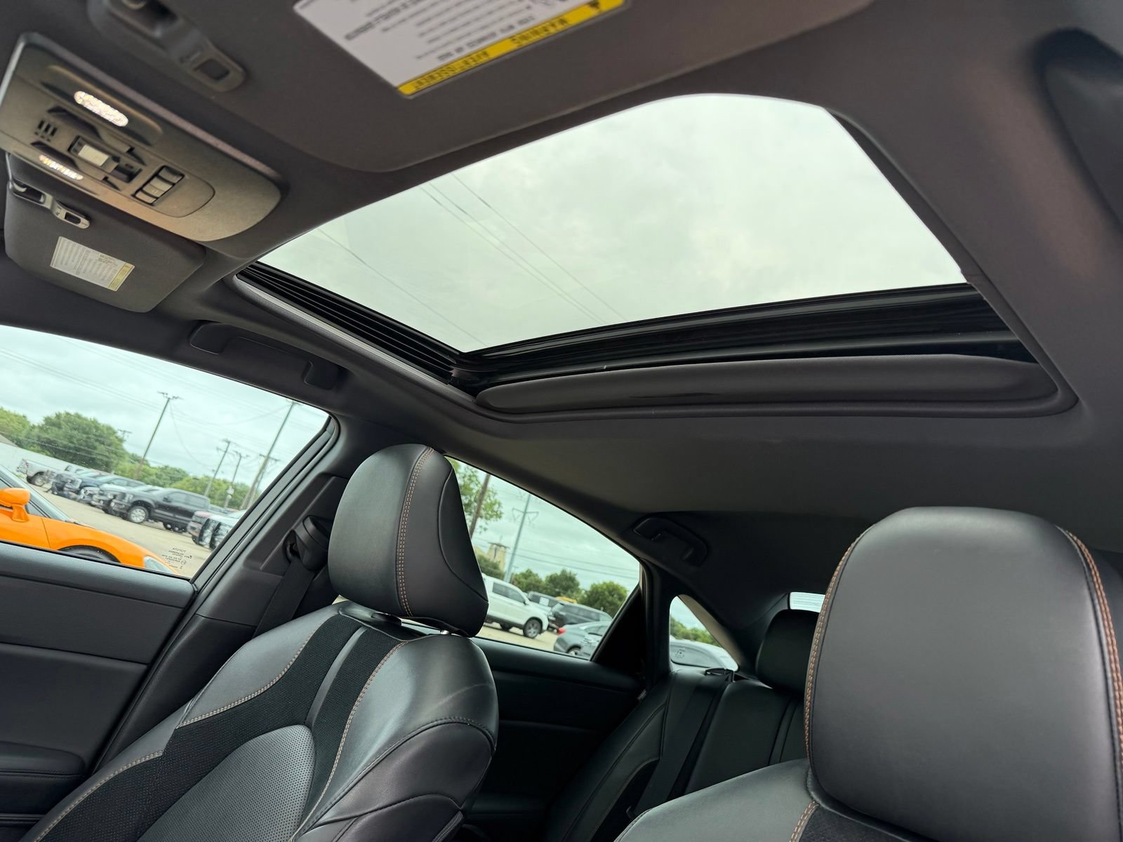 Used 2021 Toyota Avalon XSE FWD image 25