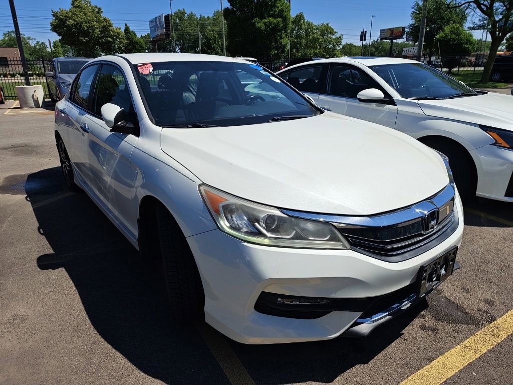 Used 2017 Honda Accord Sport image 3