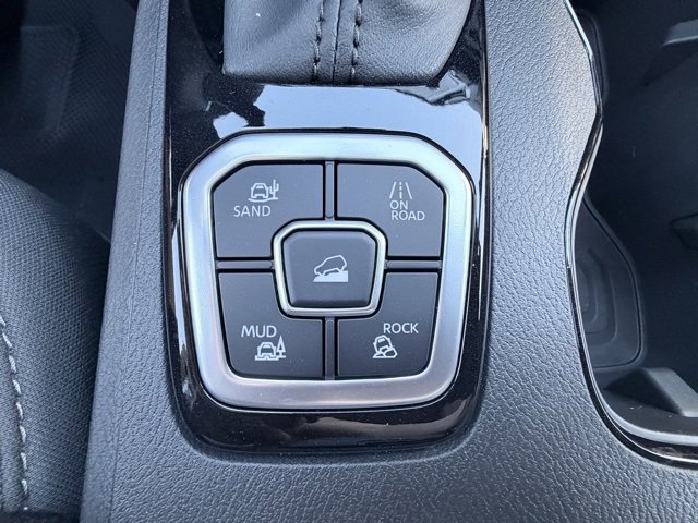 New 2026 Nissan Frontier SV image 18