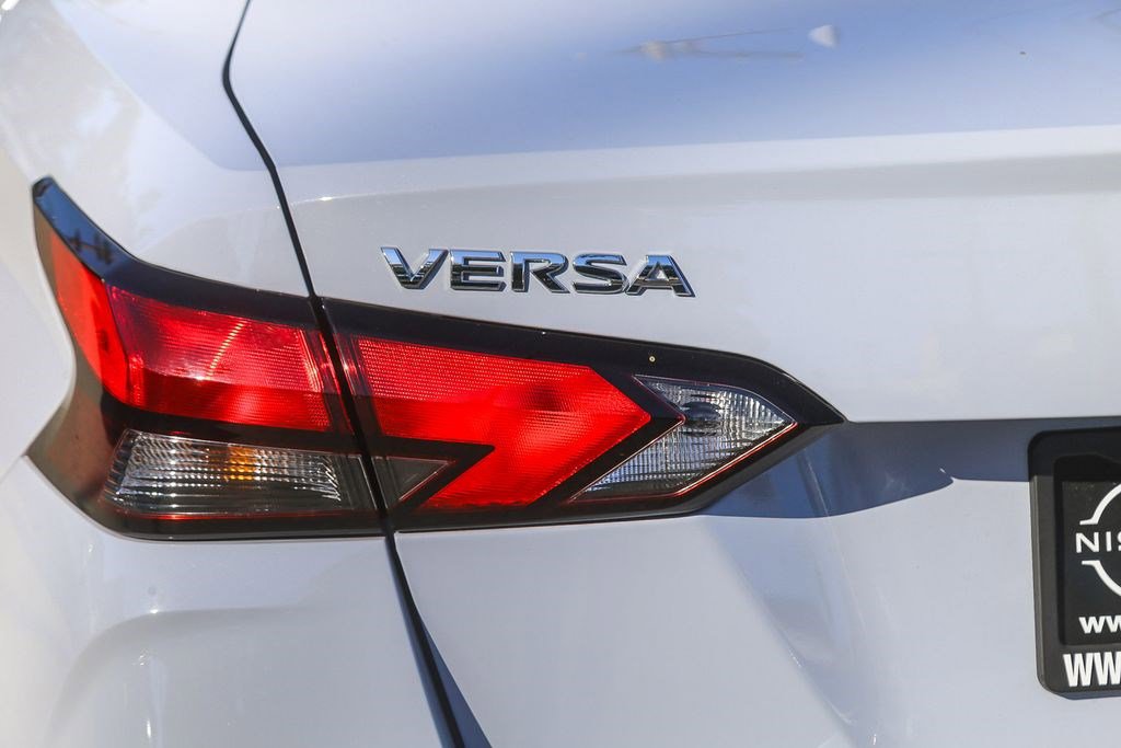 Used 2025 Nissan Versa SV w/ Trunk Package FWD image 8