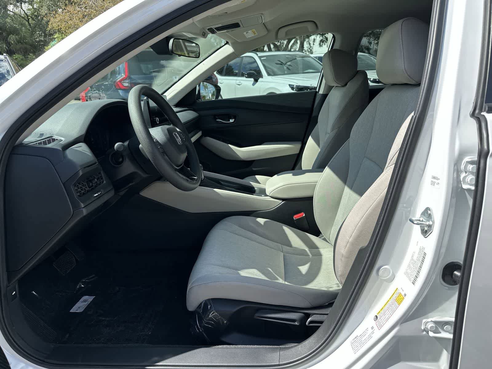 Used 2025 Honda Accord LX image 5
