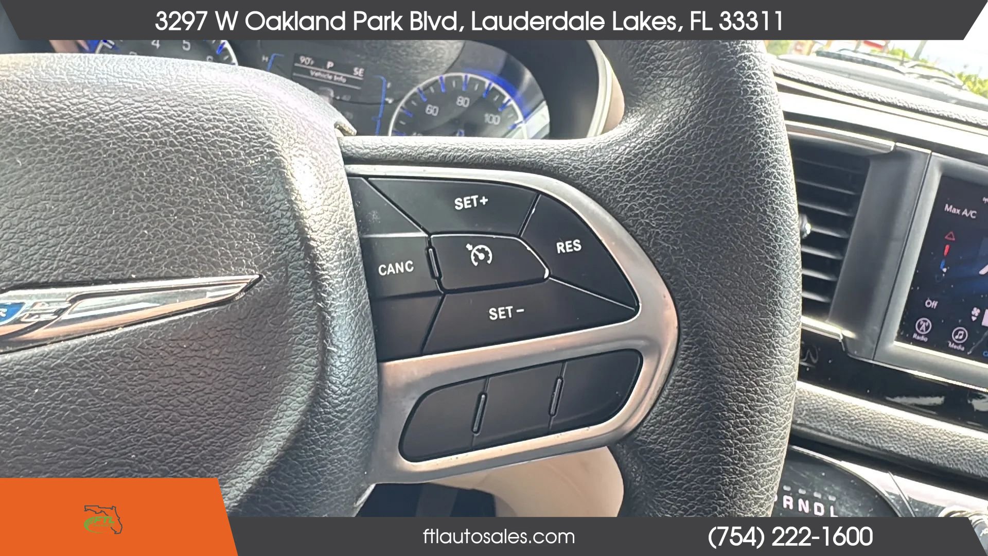 Used 2018 Chrysler Pacifica LX FWD image 42