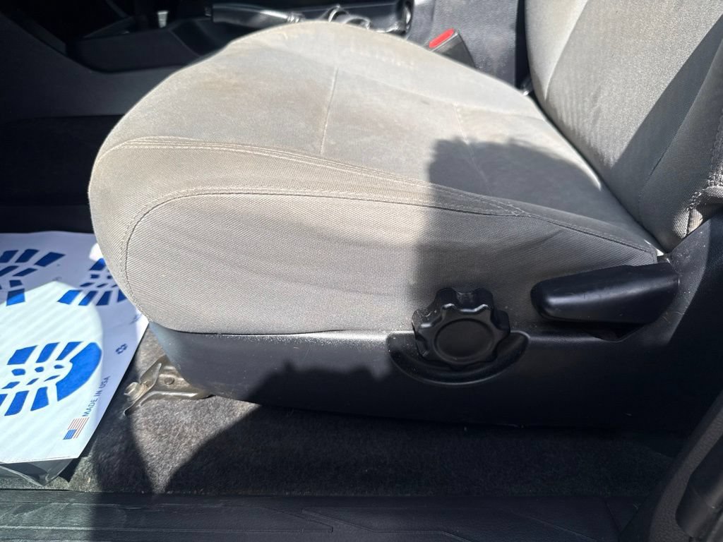 Used 2020 Toyota Tacoma SR AWD/4WD image 12
