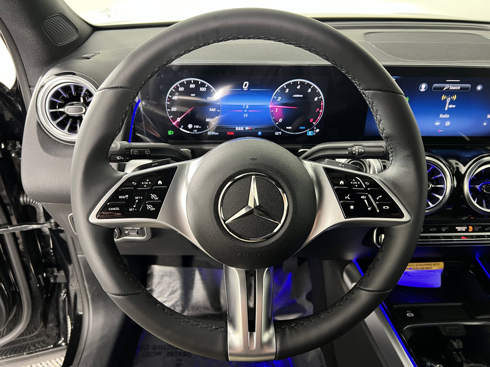 Used 2025 Mercedes-Benz GLB 250 image 27