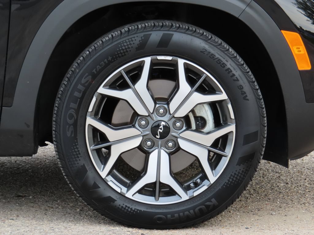 Certified 2023 Kia Seltos EX AWD/4WD image 17