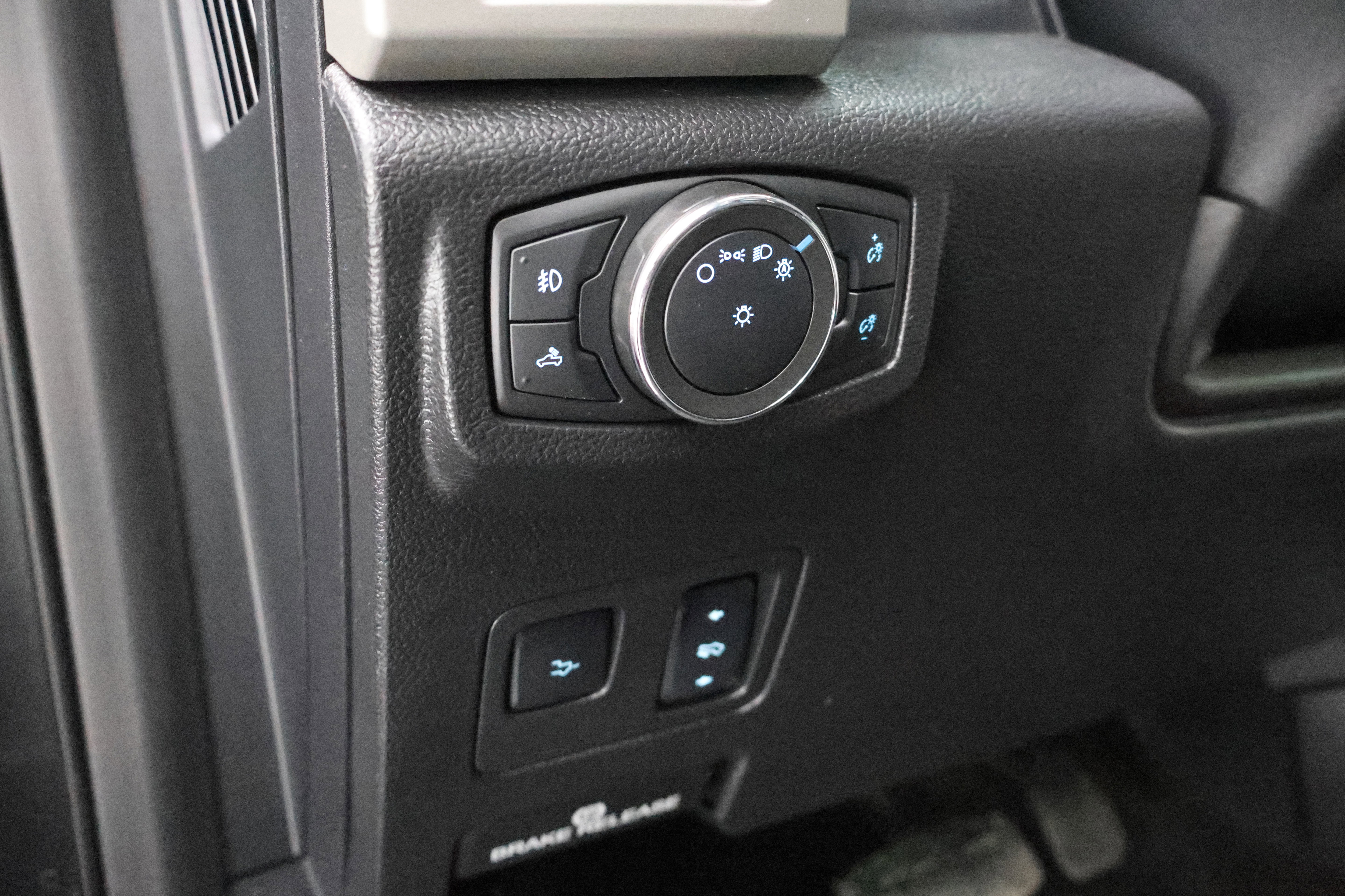 Used 2017 Ford F350 Lariat w/ Lariat Ultimate Package image 46