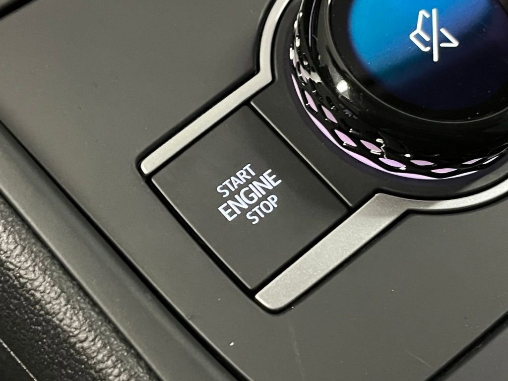 New 2026 Volkswagen Tiguan SE R-Line AWD/4WD image 19