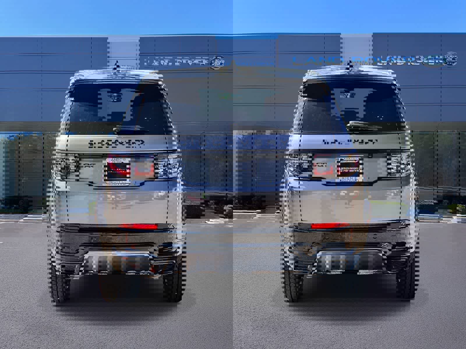 New 2026 Land Rover Discovery Sport Landmark image 5