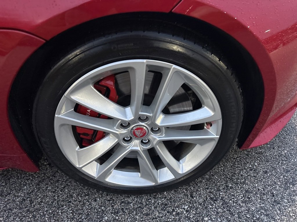 Used 2016 Jaguar F-TYPE S image 11
