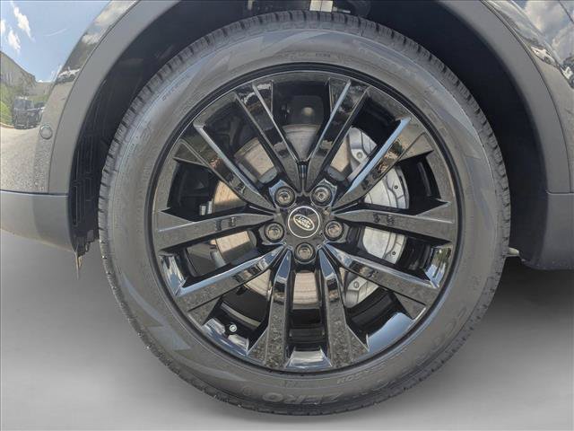 New 2026 Land Rover Discovery S AWD/4WD image 10