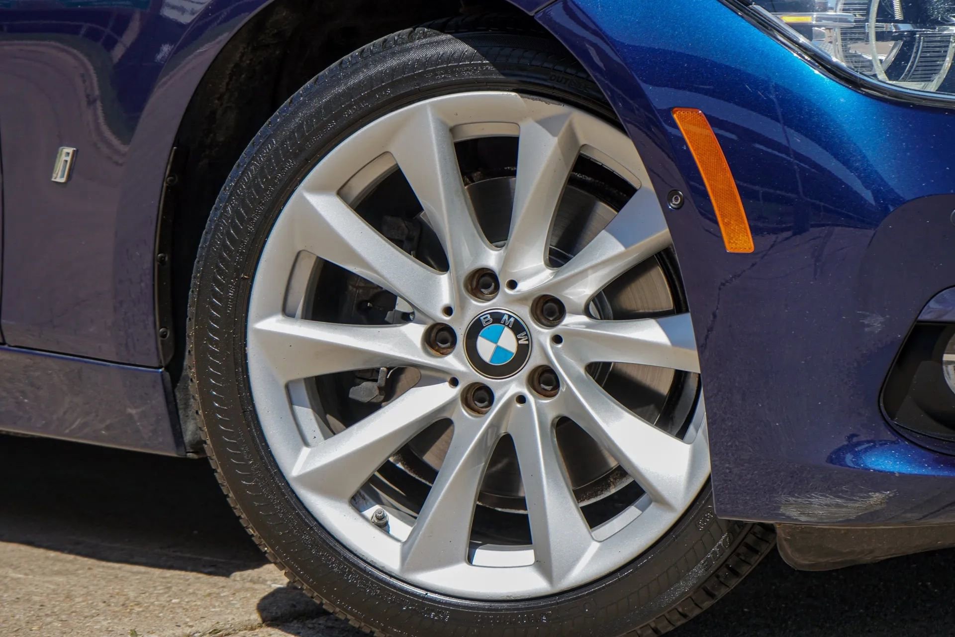 Used 2017 BMW 330e image 8