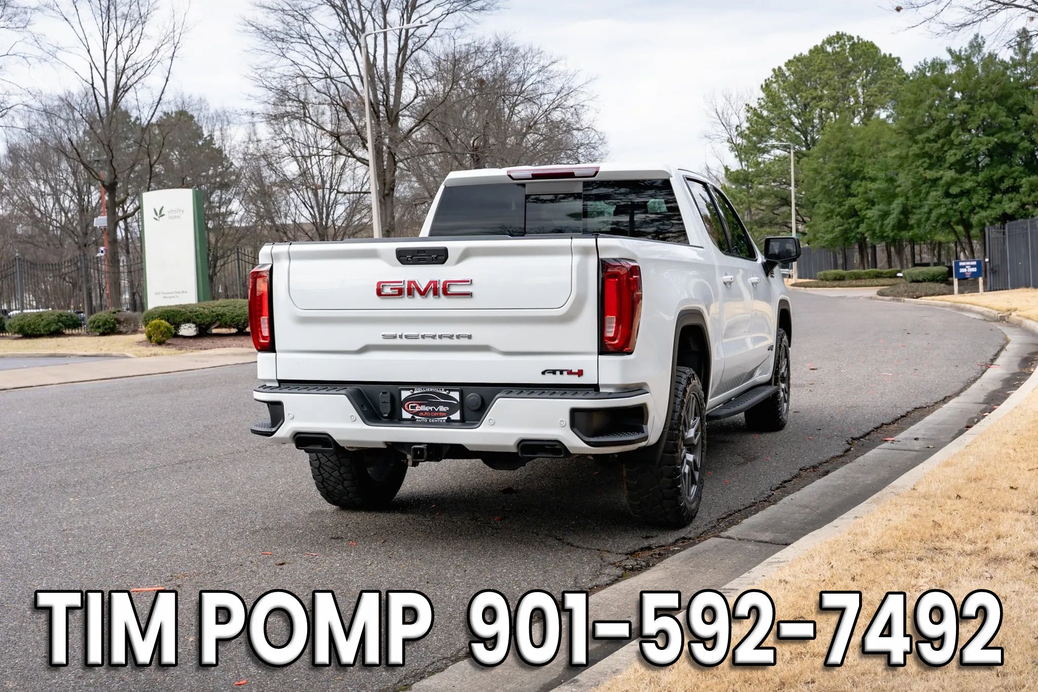 Used 2022 GMC Sierra 1500 AT4 w/ AT4 Premium Package image 6